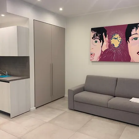 Casa Vacanze Residence Ideale Suites And Apartments-2